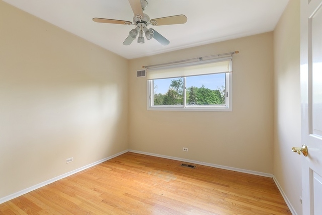 708 West Woodland Road Lake Bluff, IL 60044 - Photo 11 of 17