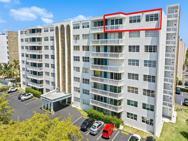 $349,000 | 401 Northeast 14th Avenue, Unit 808, Hallandale Beach, FL 33009