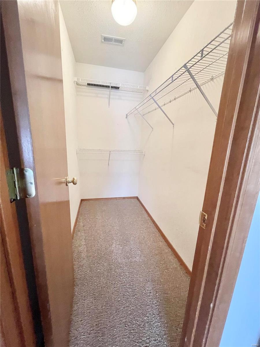 2021 Killarney Drive Belleville, IL 62221 - Photo 17 of 22