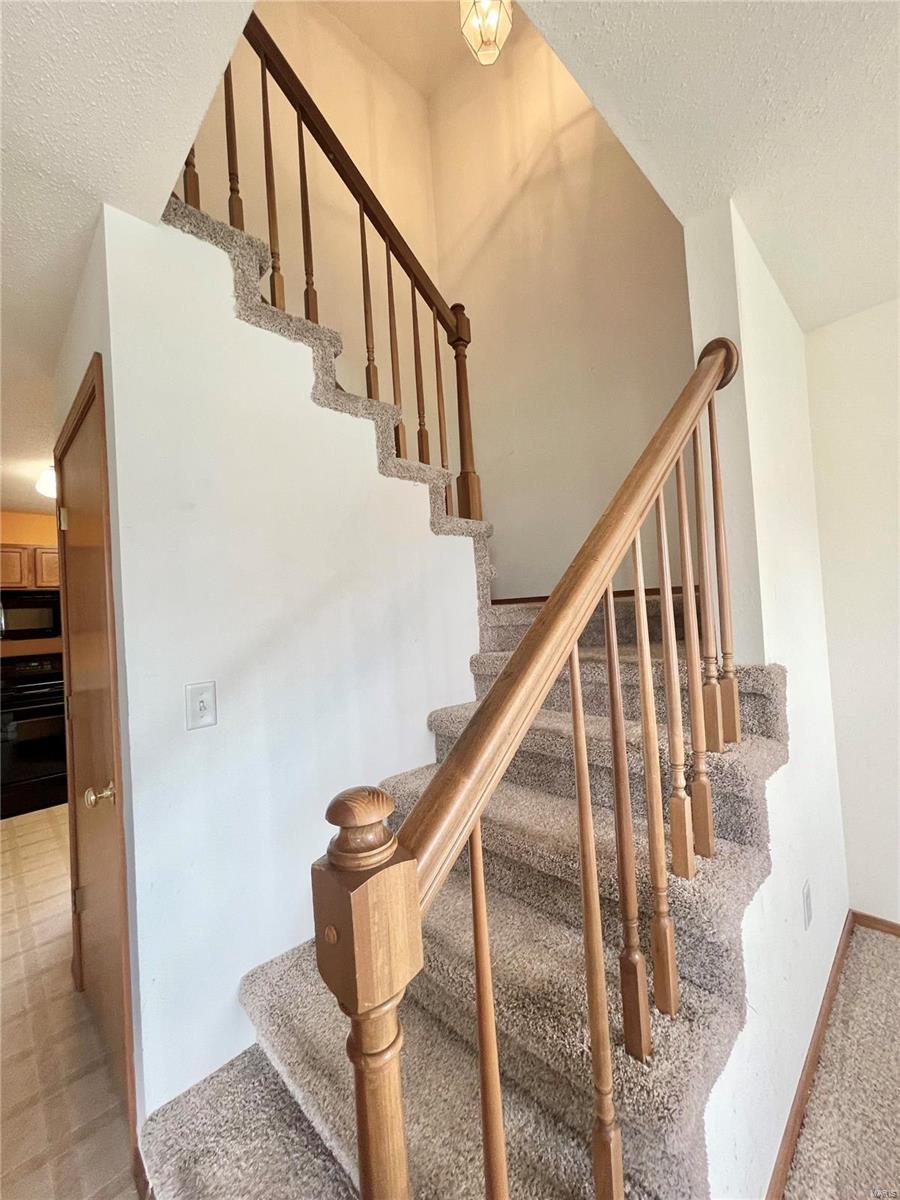 2021 Killarney Drive Belleville, IL 62221 - Photo 10 of 22