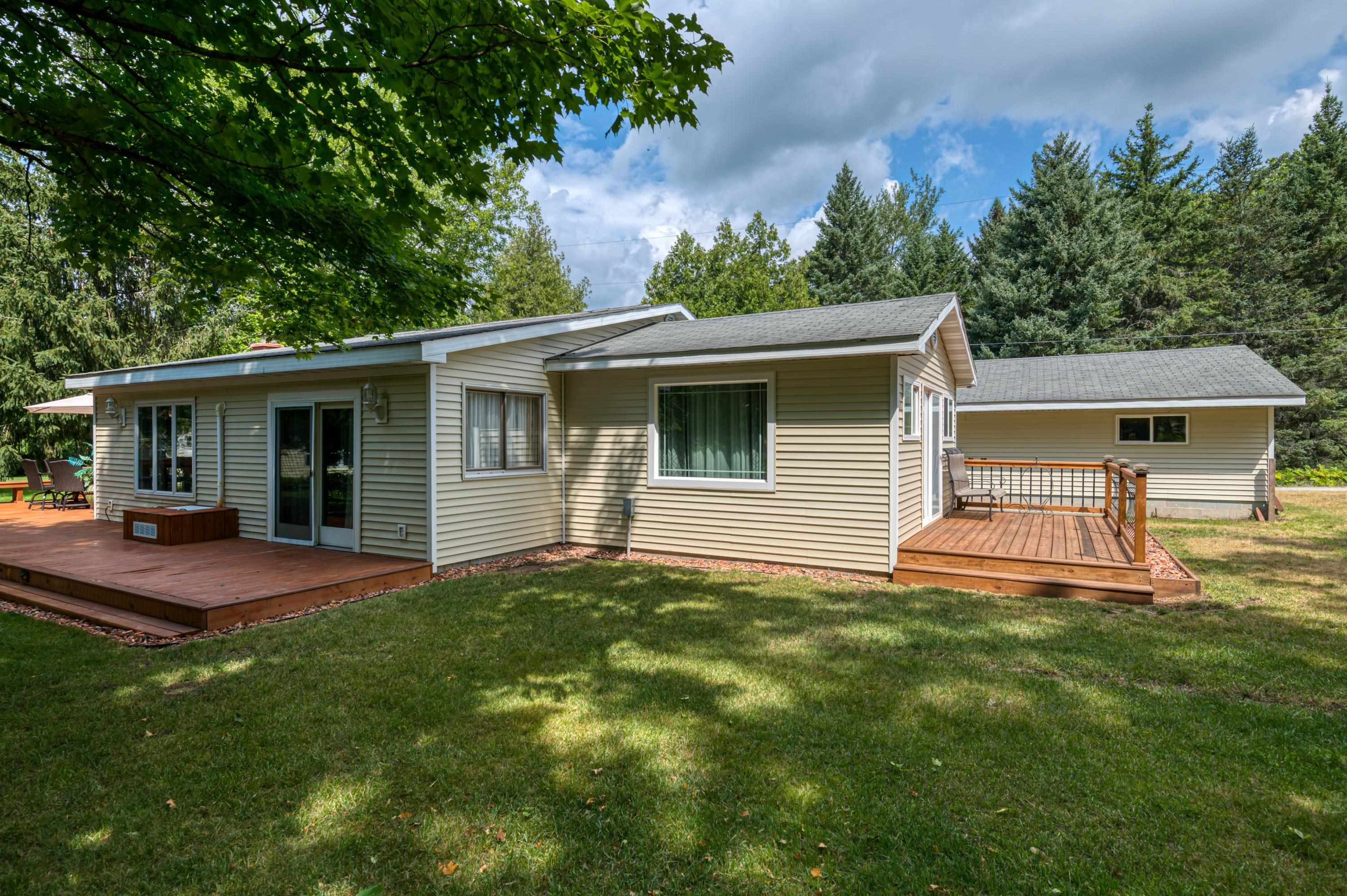 3818 East Duck Lake Road Grawn, MI 49637 - Photo 37 of 54 1903179-36.JPG