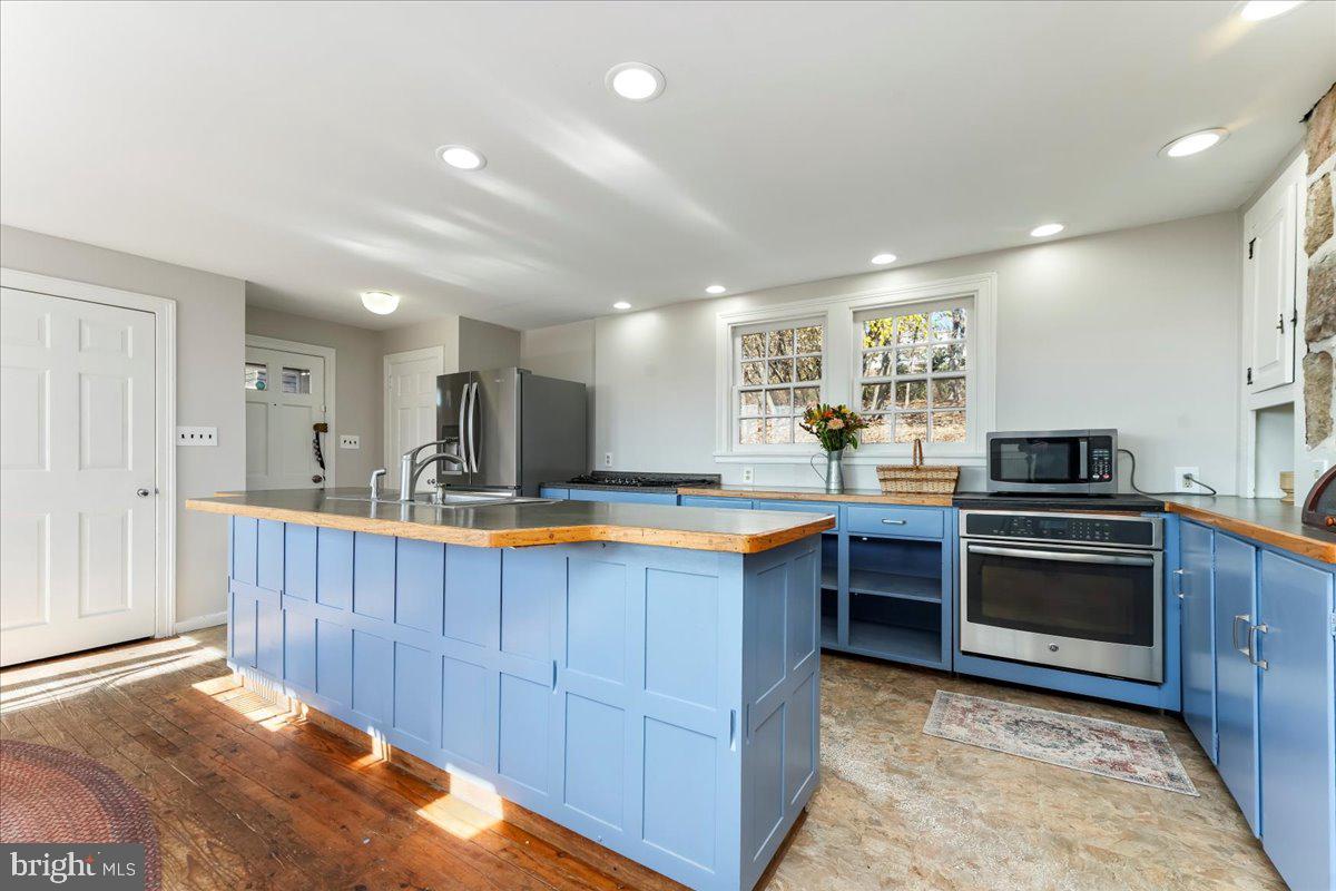 3030 Eagleville Road Eagleville, PA 19403 - Photo 13 of 44 Kitchen