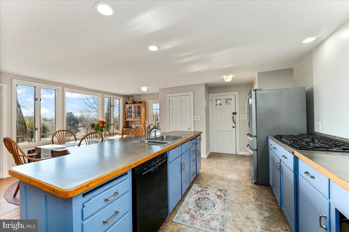 3030 Eagleville Road Eagleville, PA 19403 - Photo 16 of 44 Kitchen with Island