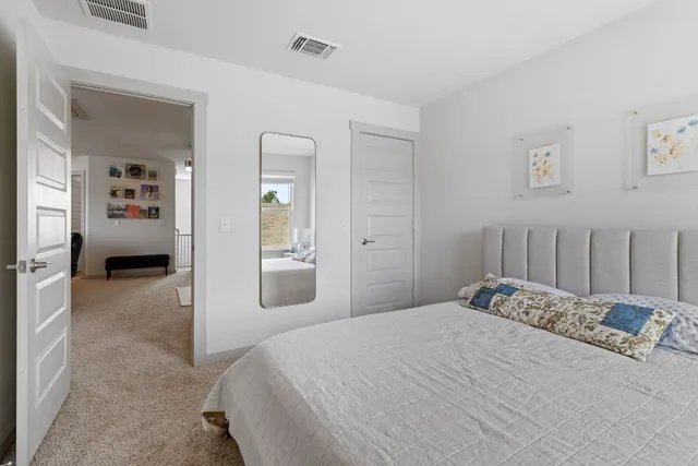 $2,200 | 106 Creston Street, Hutto, TX 78634