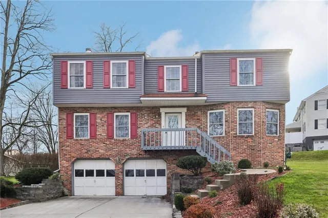 $299,000 | 11006 Hunters Wood Lane, North Huntingdon, PA 15642
