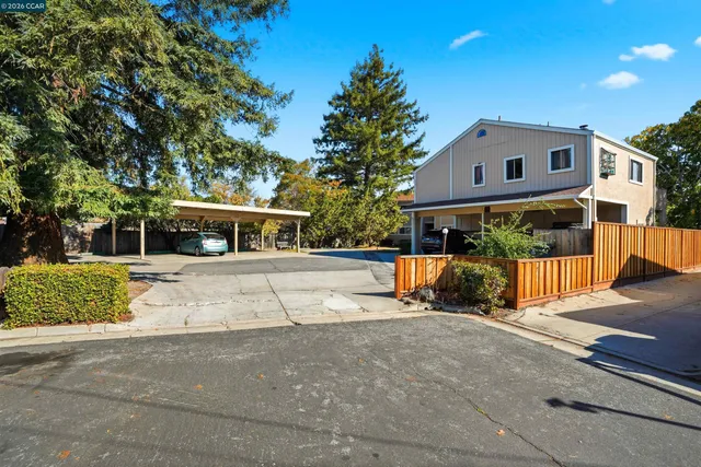 $675,000 | 824 Cedar Street, Unit B, Redwood City, CA 94063