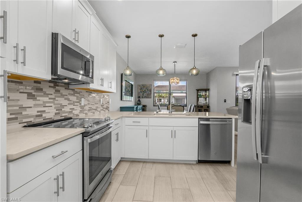7588 Morgan Way Naples, FL 34119 - Photo 6 of 42 Modern Kitchen!