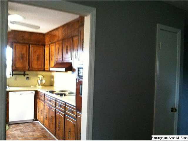 2409 Lakeside Drive McCalla, AL 35111 - Photo 12 of 32