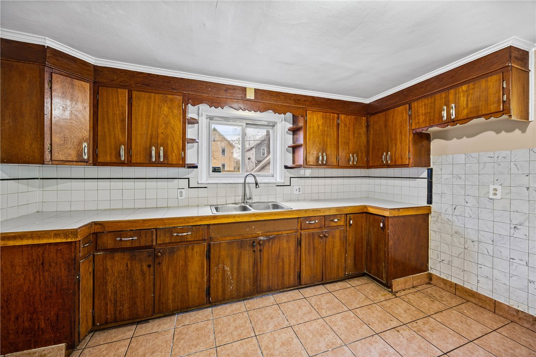 89 Superior Street Rochester, NY 14611 - Photo 20 of 41