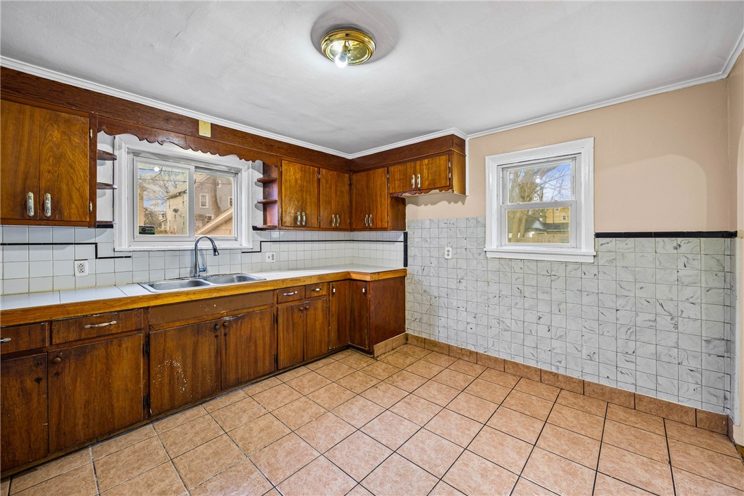 89 Superior Street Rochester, NY 14611 - Photo 21 of 41