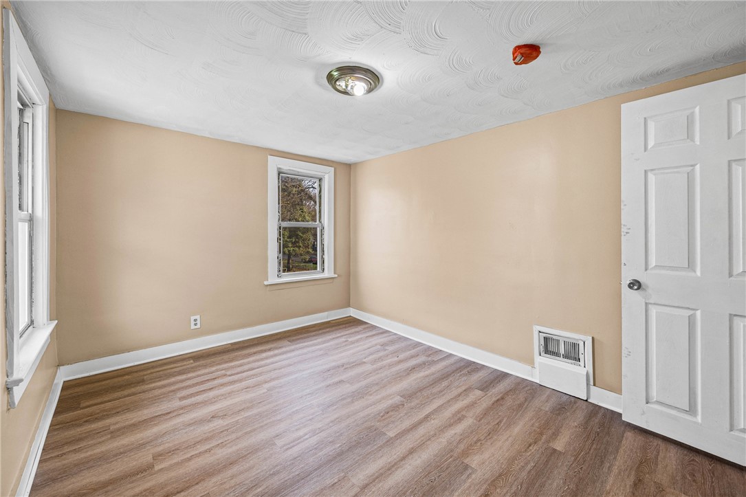 89 Superior Street Rochester, NY 14611 - Photo 7 of 41