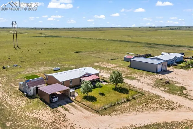 a view of an ocean and an ocean view