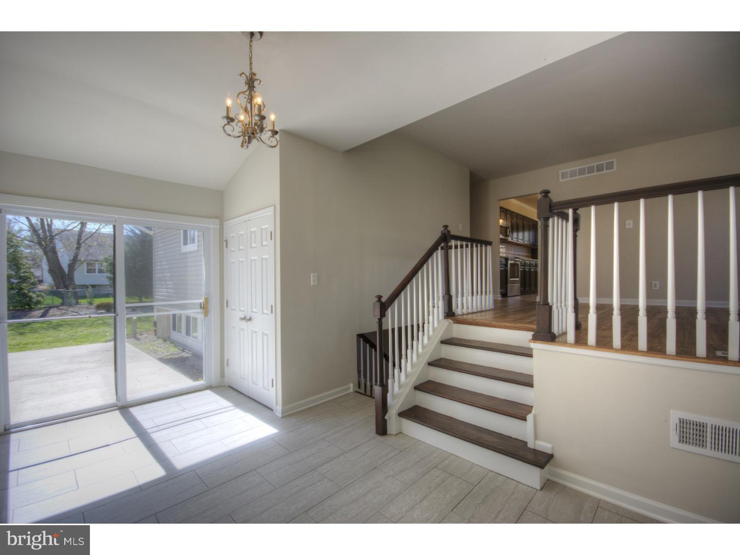 162 Canterbury Road Mount Laurel, NJ 08054 - Photo 3 of 23 Foyer