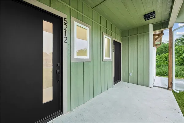 a view of an entryway with staircase