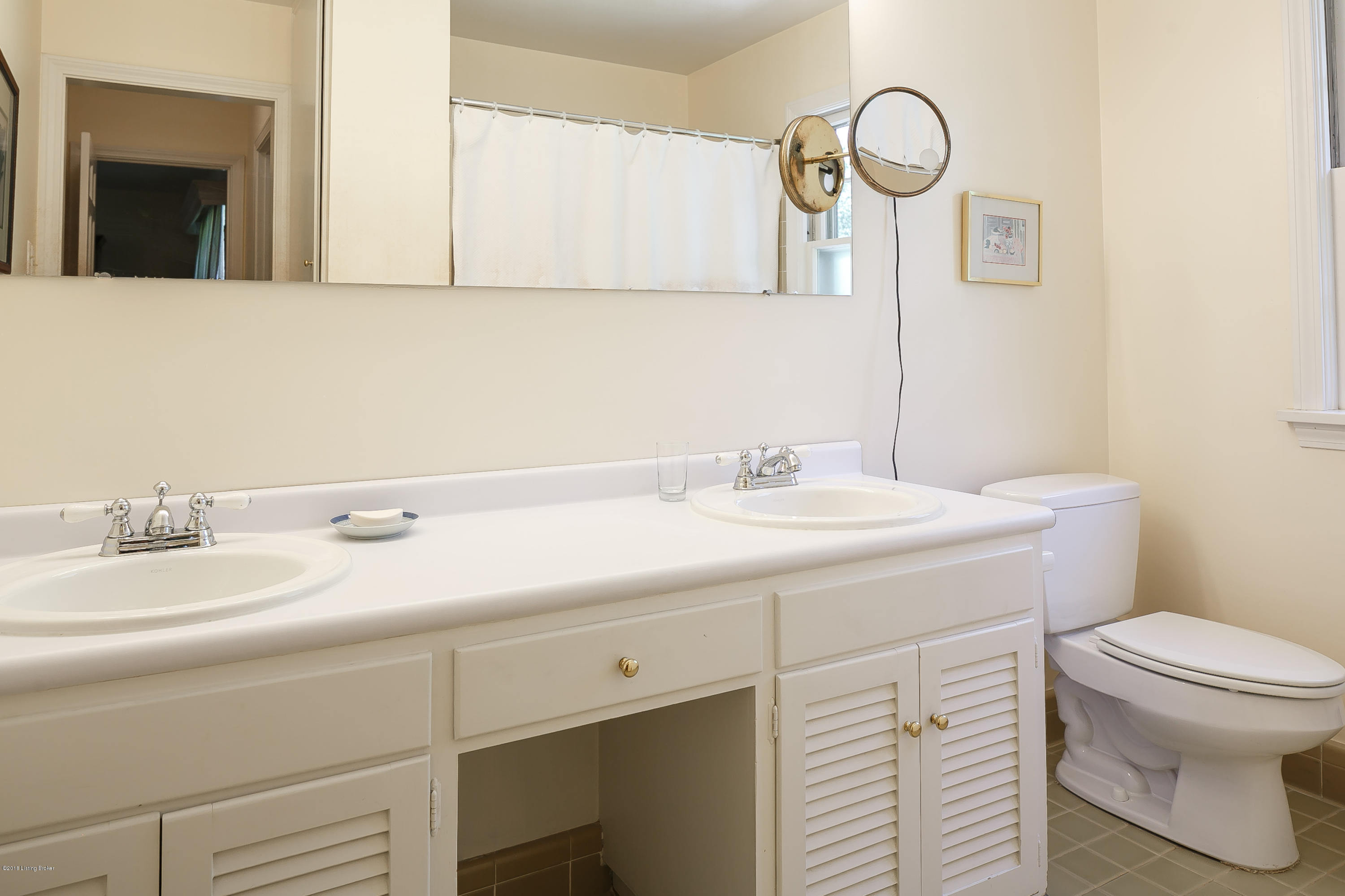 200 Westwind Road Louisville, KY 40207 - Photo 38 of 45 TF - JS - Westwind (38 of 45)