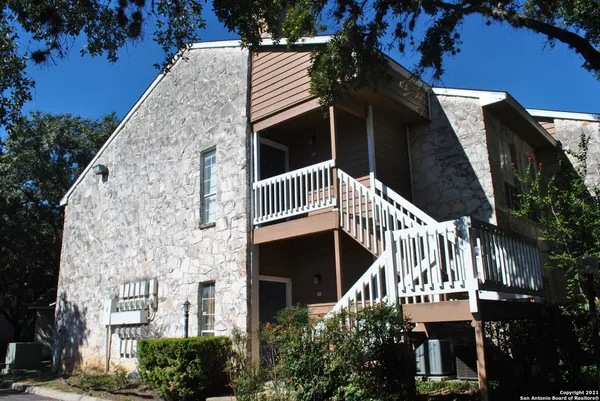 $1,100 | 14745 Babcock Road, Unit 610, San Antonio, TX 78249