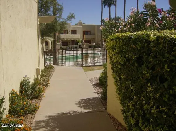 $1,999 | 6150 North Scottsdale Road, Unit 42, Paradise Valley, AZ 85253