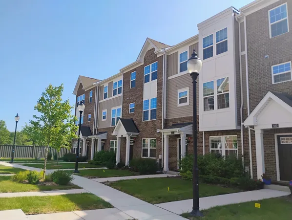 $4,000 | 936 Jenkins Court, Wheeling, IL 60090