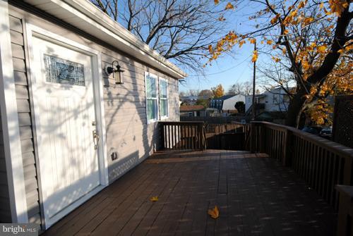 1115 Haverhill Road Baltimore, MD 21229 - Photo 25 of 30 Side Exterior