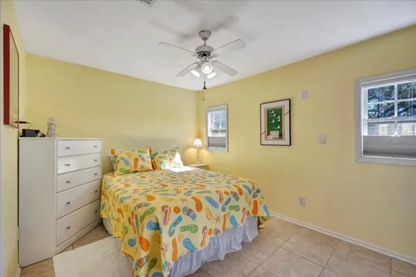 $4,000 | 16702 Dale Oak Way, Houston, TX 77058