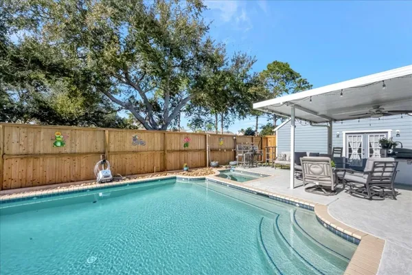 $4,000 | 16702 Dale Oak Way, Houston, TX 77058