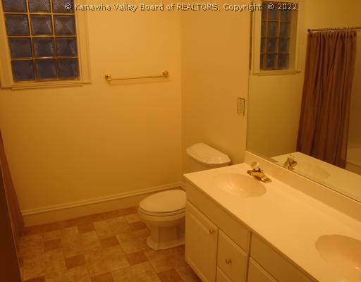 874 Chester Road Charleston, WV 25302 - Photo 12 of 16 Main Level Bathroom.