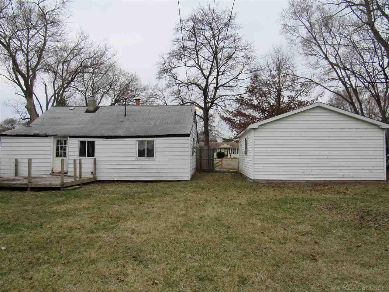 3015 Emmons Avenue Rochester Hills, MI 48307 - Photo 10 of 39
