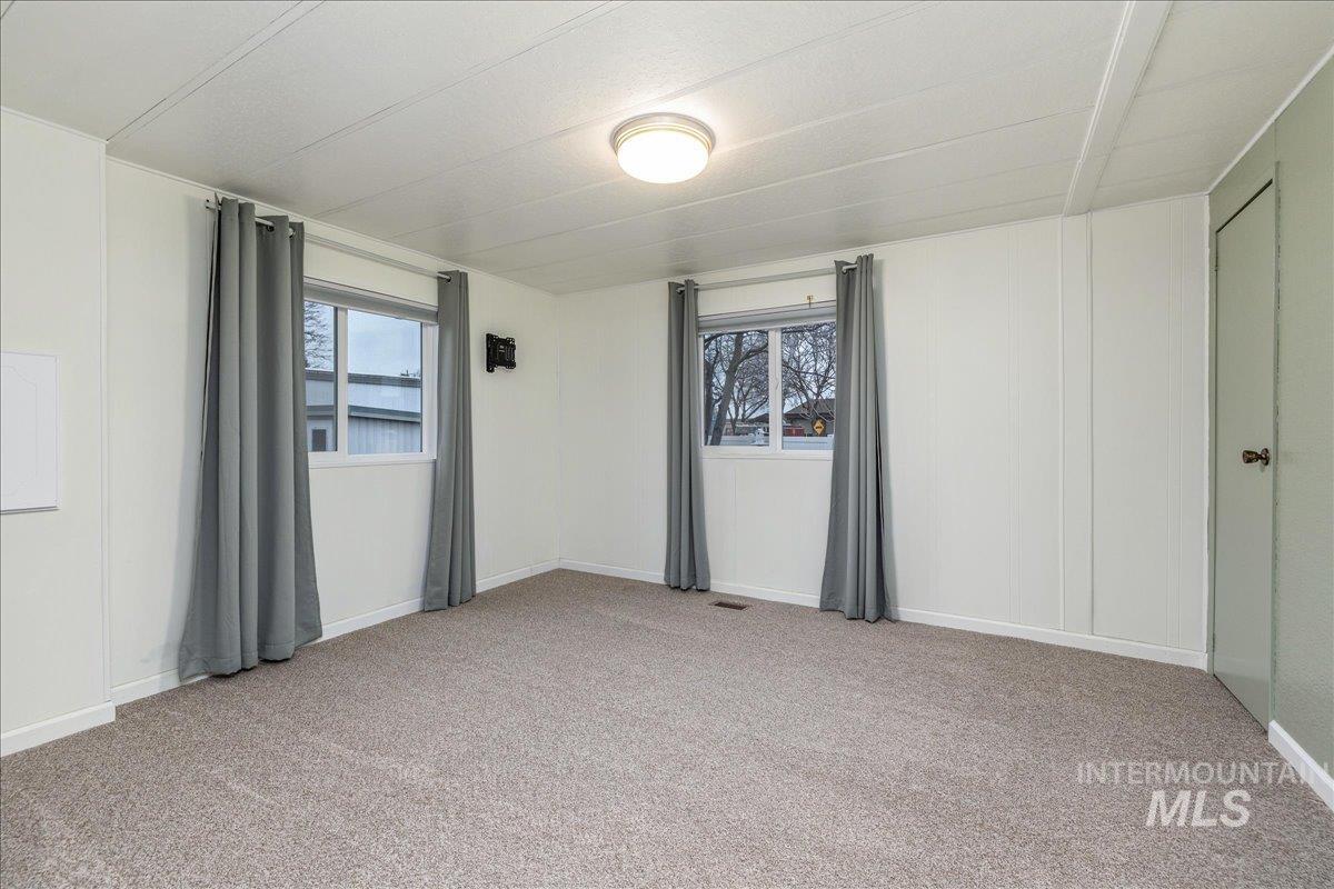 307 Driftwood Road Boise, ID 83713 - Photo 13 of 34