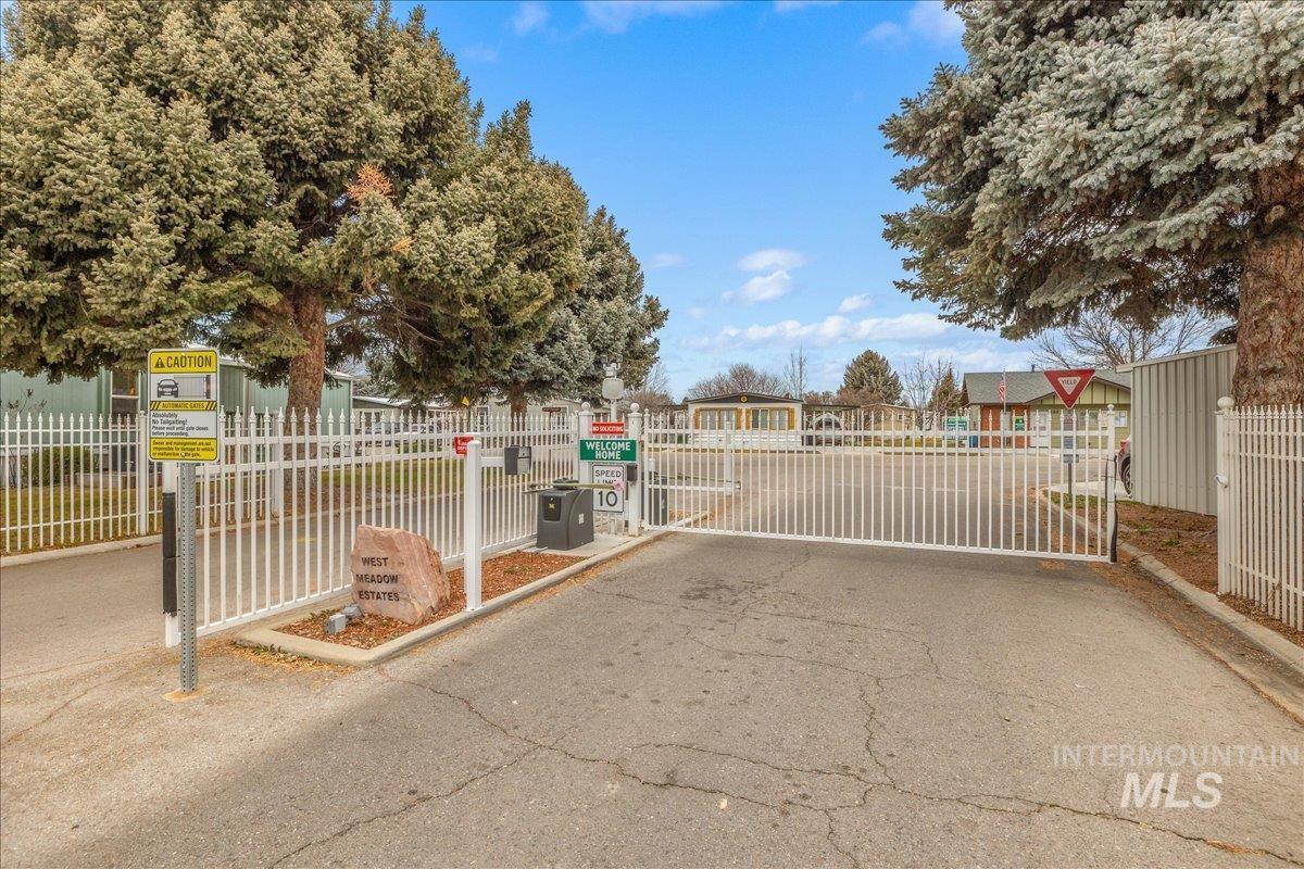 307 Driftwood Road Boise, ID 83713 - Photo 33 of 34