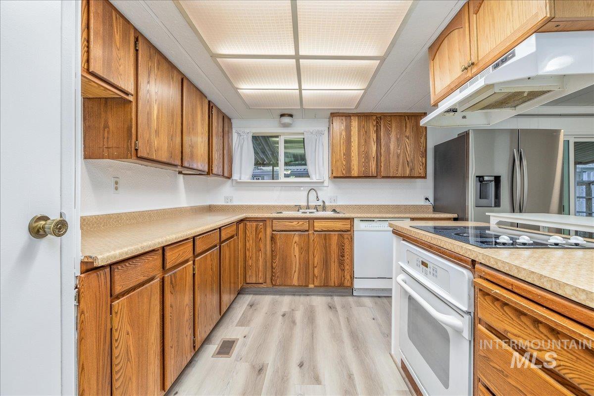 307 Driftwood Road Boise, ID 83713 - Photo 7 of 34