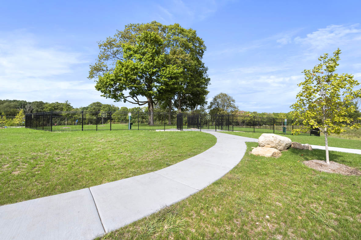 303 Ridley Street North Aurora, IL 60542 - Photo 27 of 36 a view of a golf course with a garden