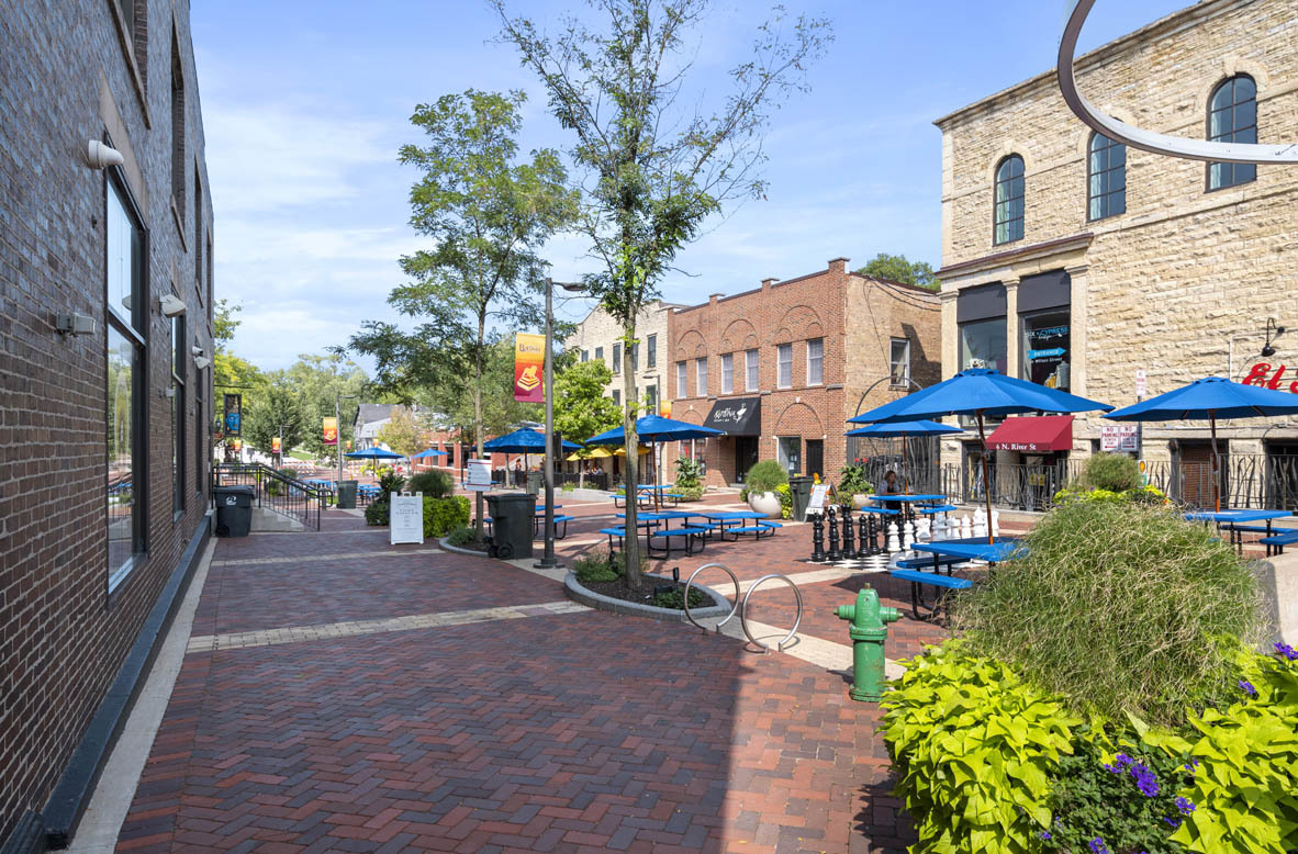 303 Ridley Street North Aurora, IL 60542 - Photo 36 of 36 a view of street with sitting area