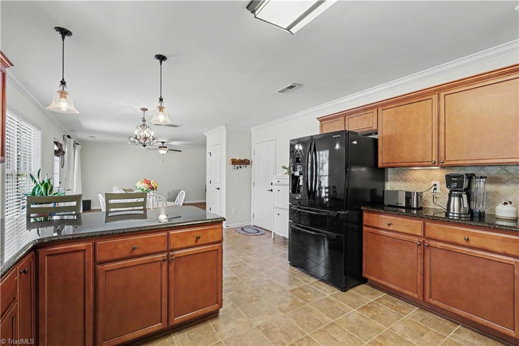 514 Paul Kennedy Road Thomasville, NC 27360 - Photo 13 of 40