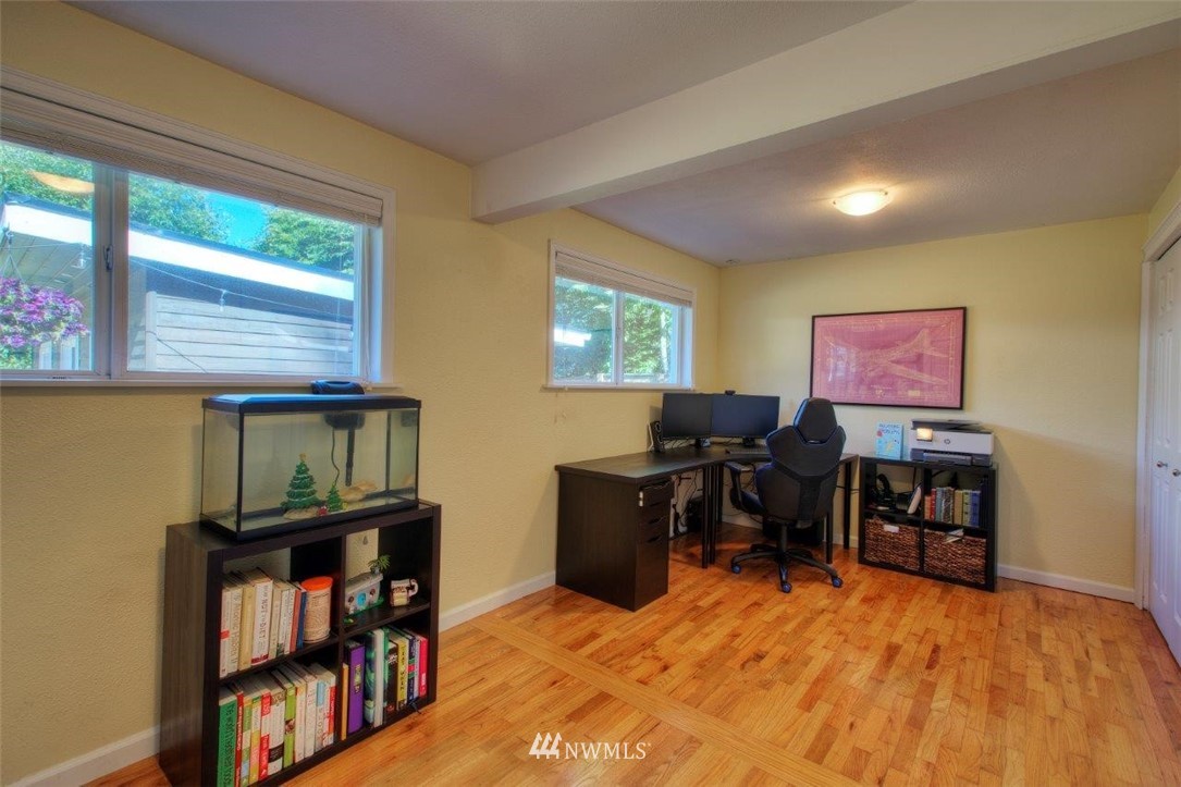 14017 183rd Avenue Southeast Renton, WA 98059 - Photo 12 of 27 Gallery Image 12