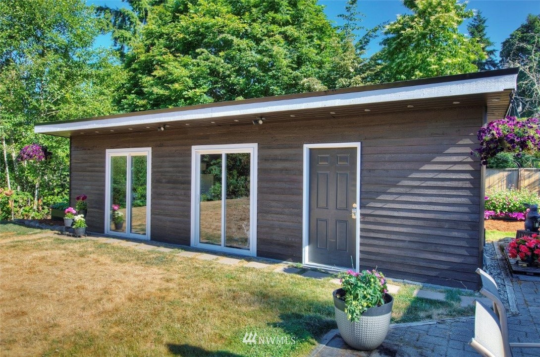 14017 183rd Avenue Southeast Renton, WA 98059 - Photo 21 of 27 Gallery Image 21