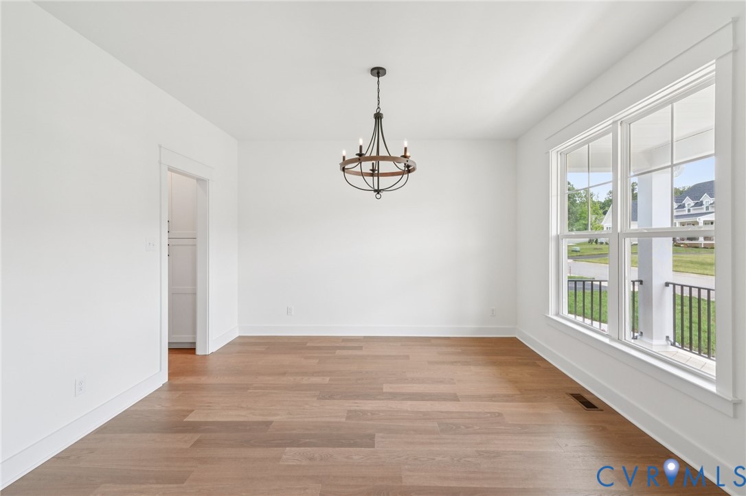 4013 Robins Ridge Drive Moseley, VA 23120 - Photo 10 of 32