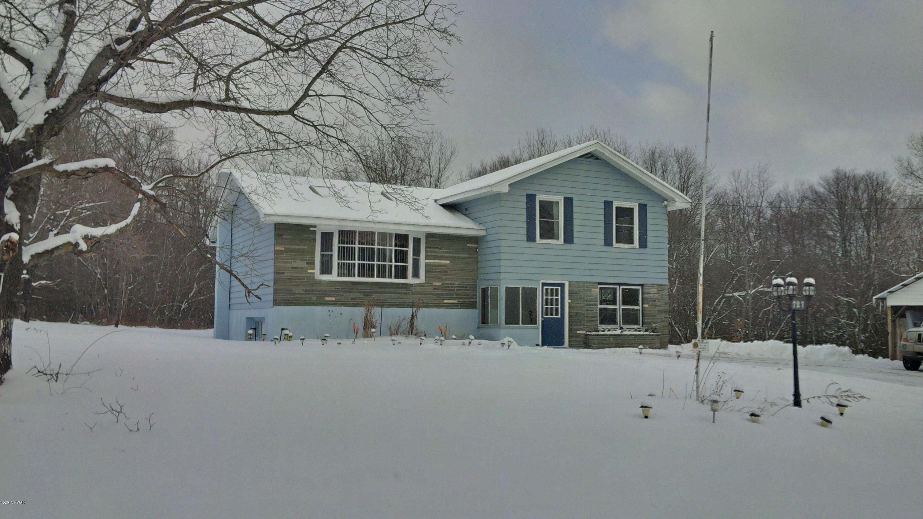 727 Rose Hill Road Lake Como, PA 18437 - Photo 3 of 33