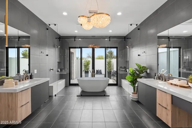 $5,895,000 | 8520 East Cactus Wren Road, Scottsdale, AZ 85250