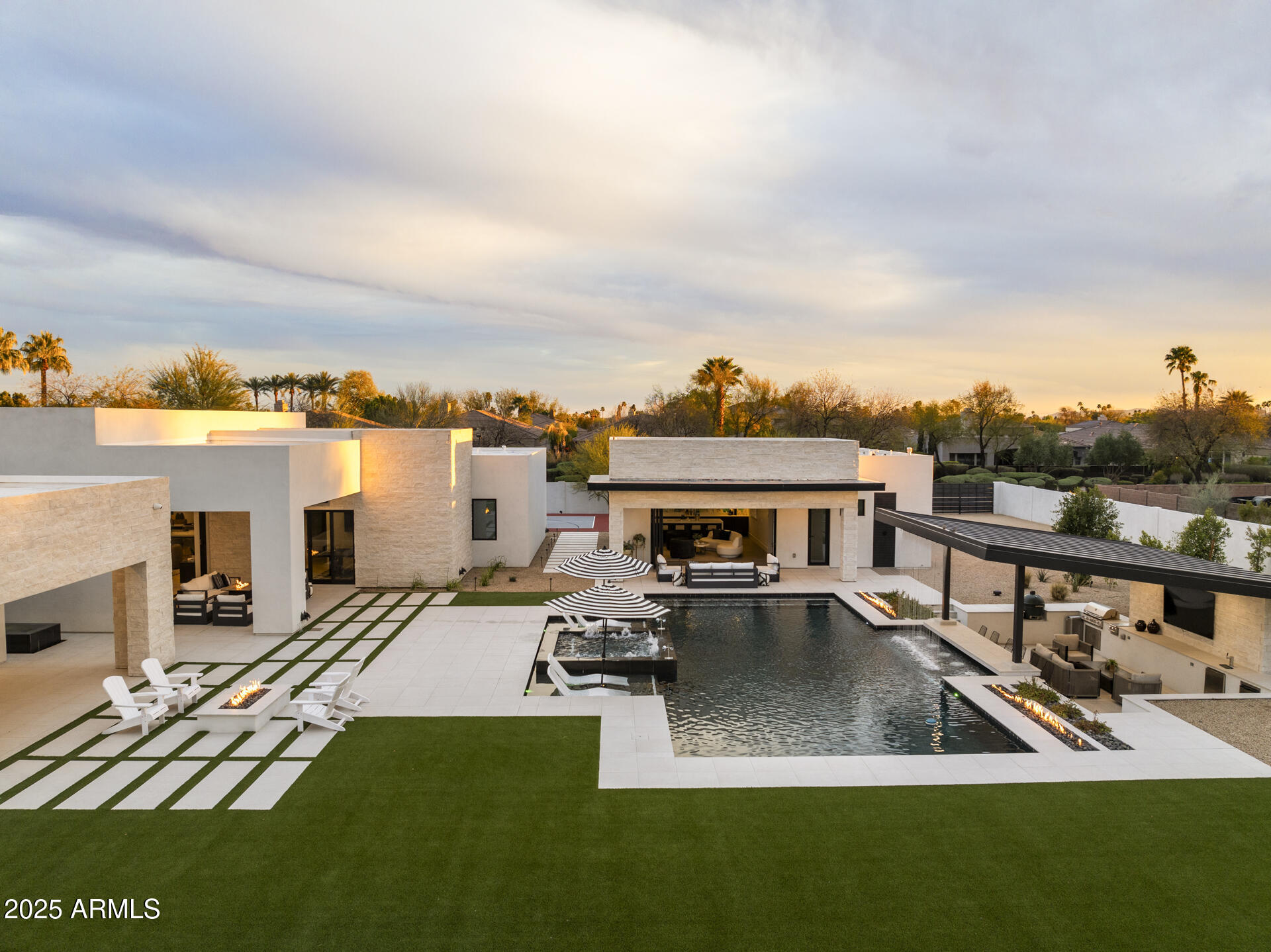 8520 East Cactus Wren Road Scottsdale, AZ 85250 - Photo 4 of 81 1-15