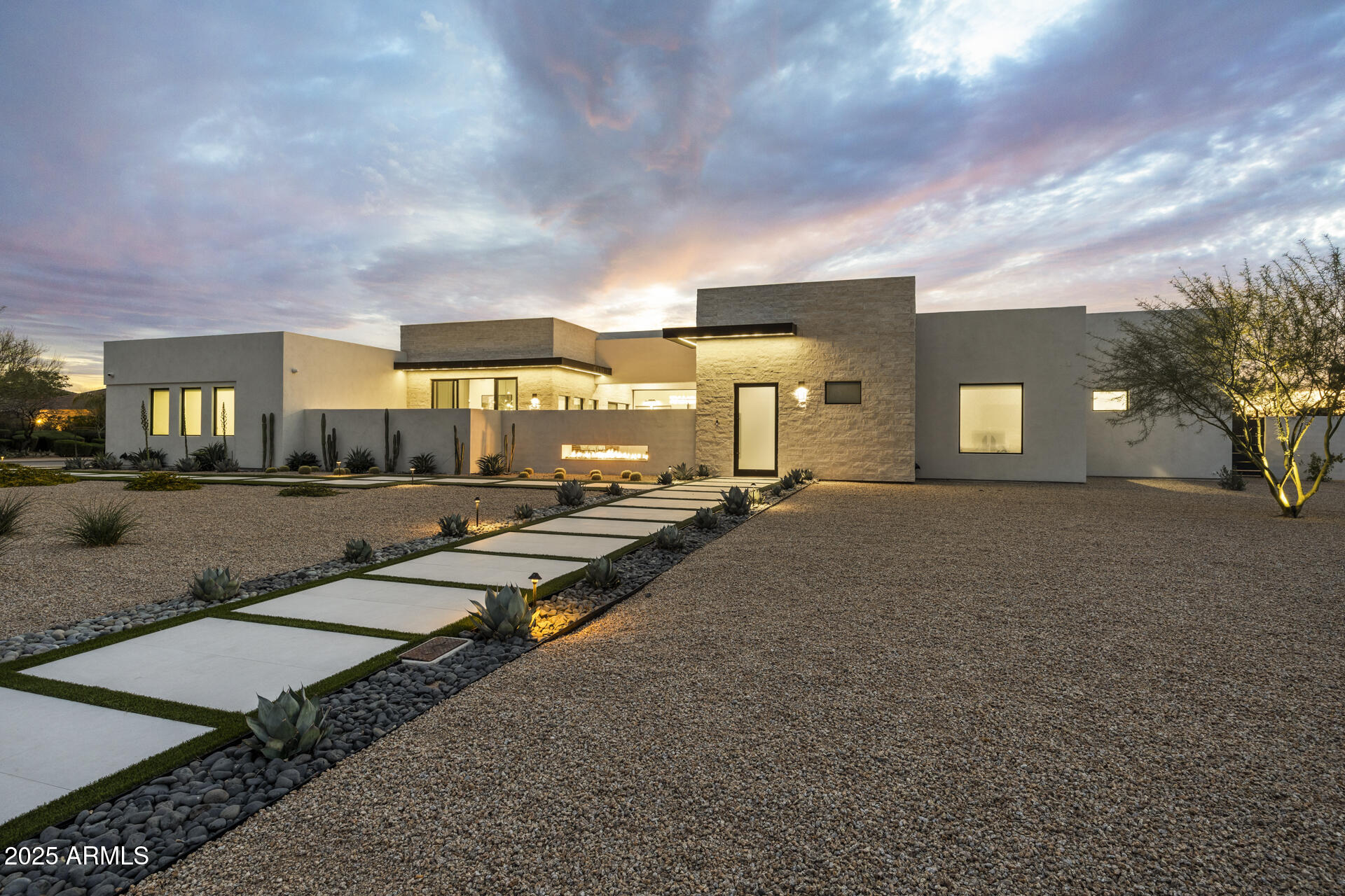 8520 East Cactus Wren Road Scottsdale, AZ 85250 - Photo 6 of 81 1-24