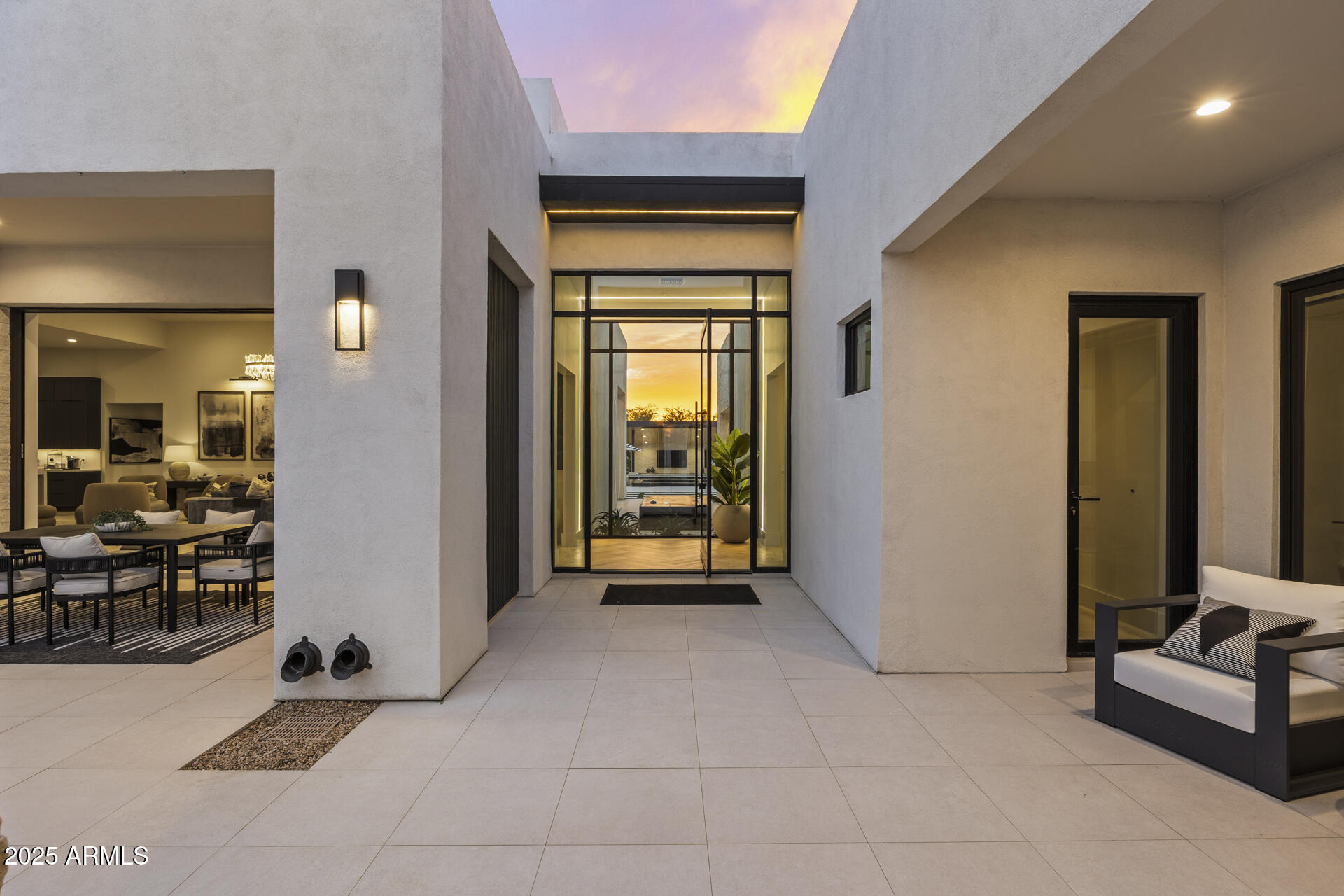 8520 East Cactus Wren Road Scottsdale, AZ 85250 - Photo 7 of 81 1-27