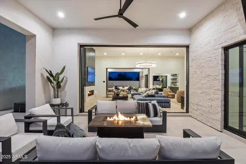 $5,895,000 | 8520 East Cactus Wren Road, Scottsdale, AZ 85250