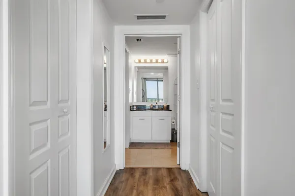 $225,000 | 300 South Duval Street, Unit 1910, Tallahassee, FL 32301