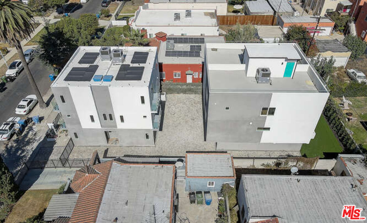 2636 Virginia Road Los Angeles, CA 90016 - Photo 8 of 31 an aerial view of residential houses with outdoor space