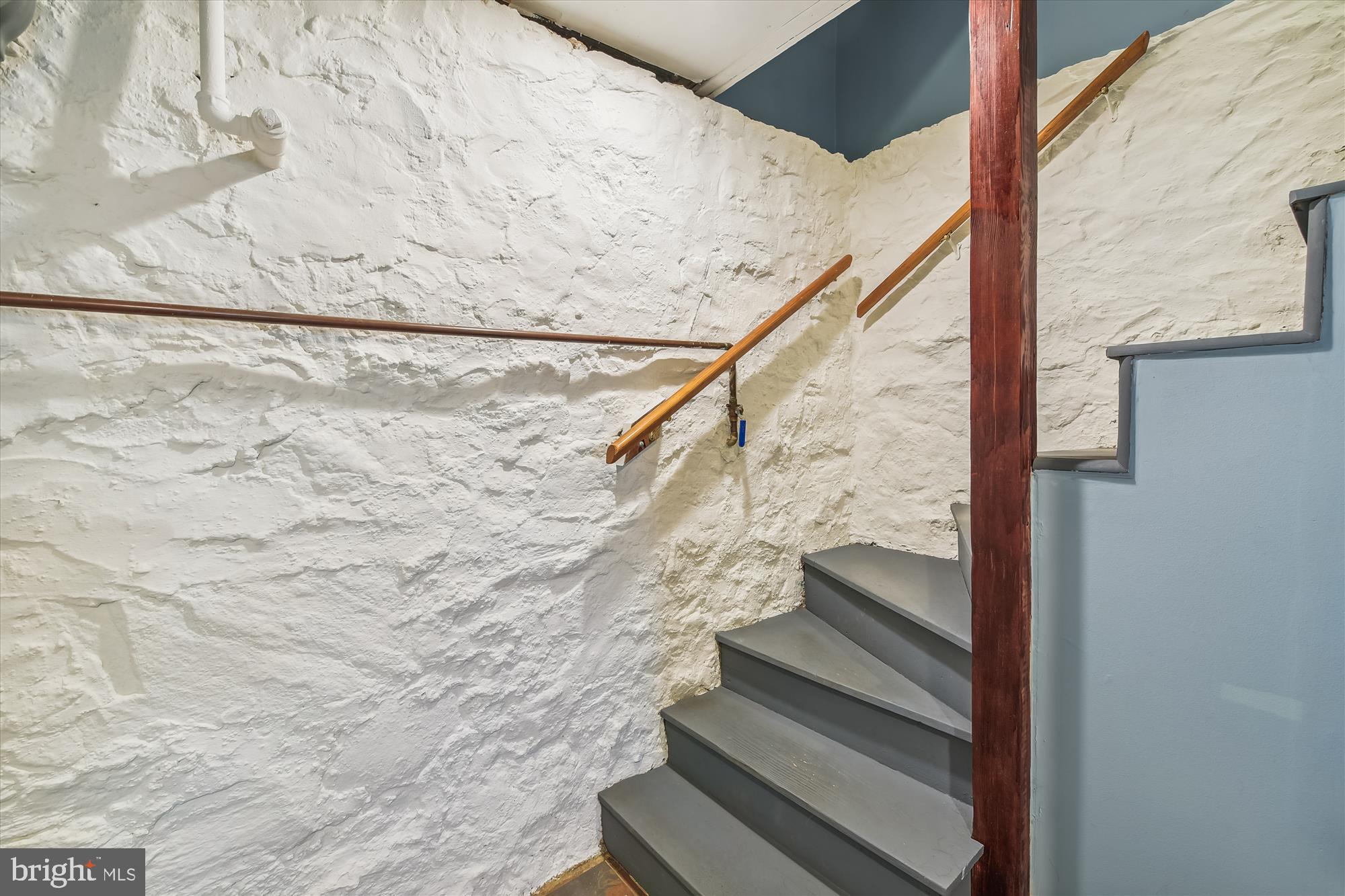 606 Hatherleigh Road Baltimore, MD 21212 - Photo 53 of 63 Stairs