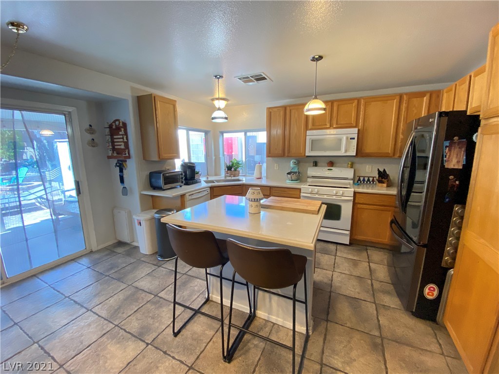979 Broken Reed Court Henderson, NV 89015 - Photo 11 of 33