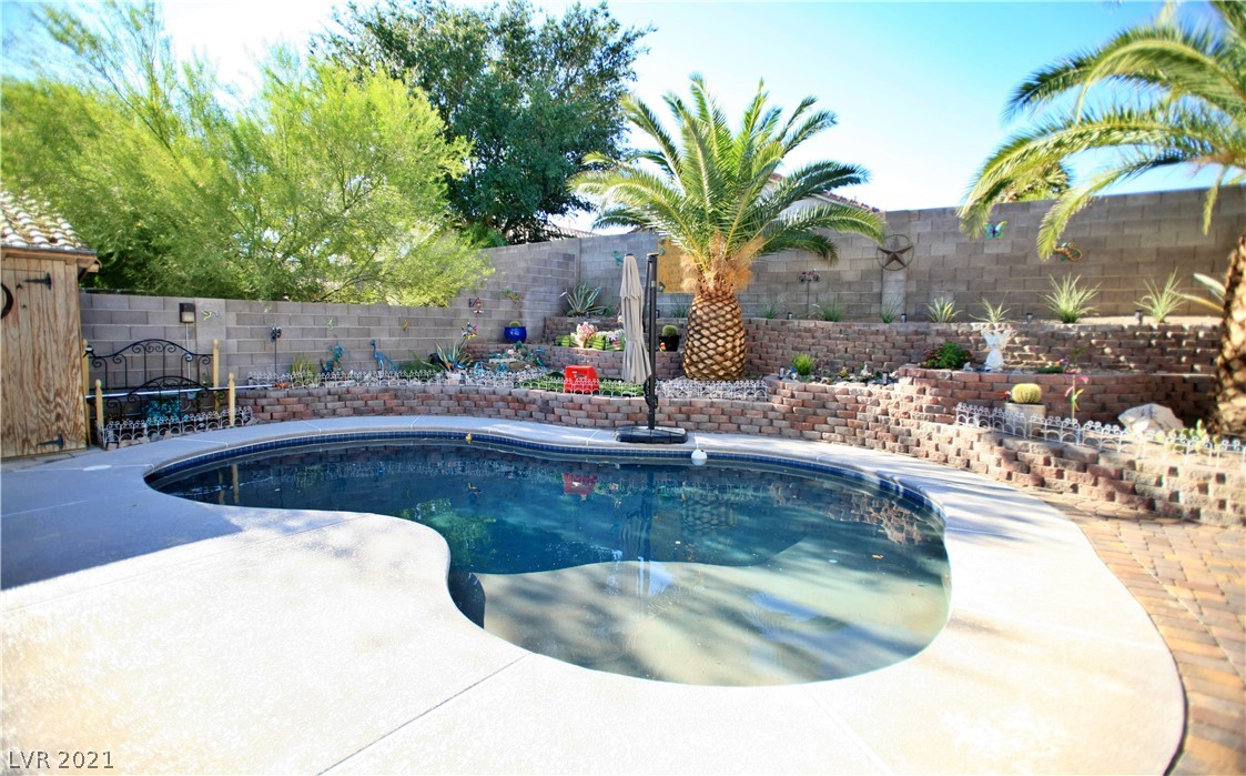 979 Broken Reed Court Henderson, NV 89015 - Photo 3 of 33