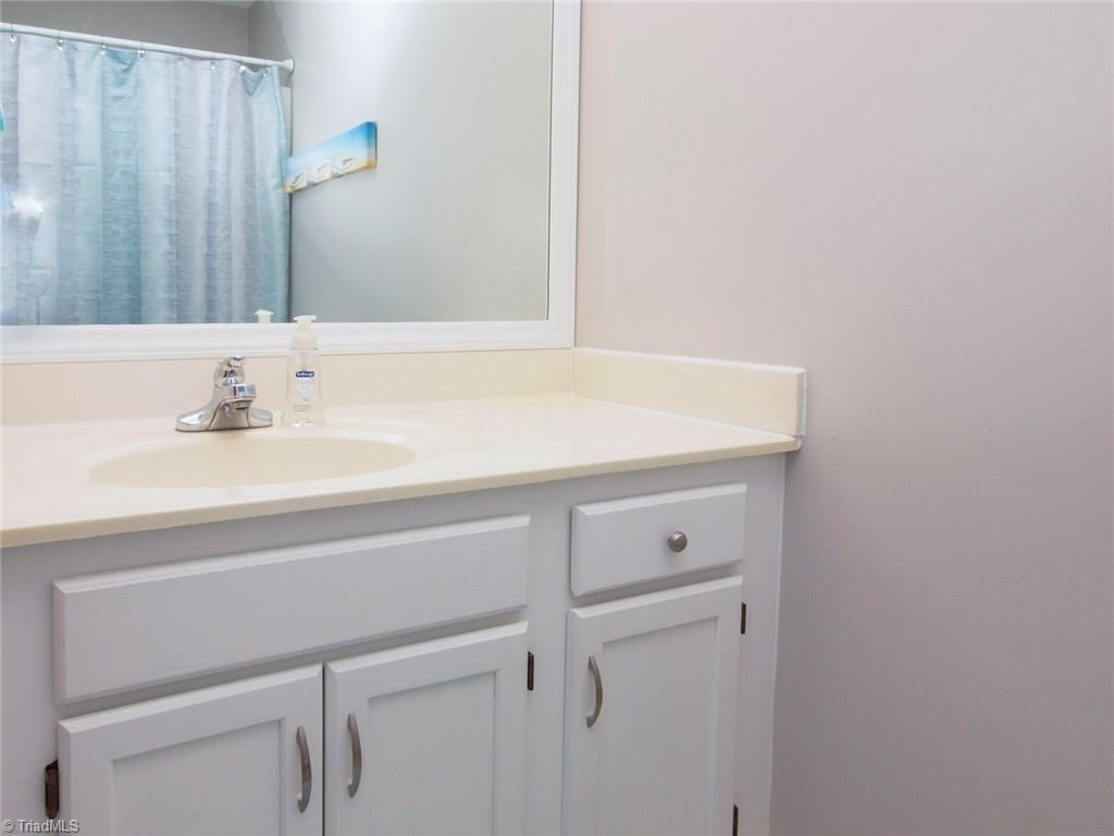 2908 Triangle Lake Road High Point, NC 27260 - Photo 13 of 19 Gallery Image 13
