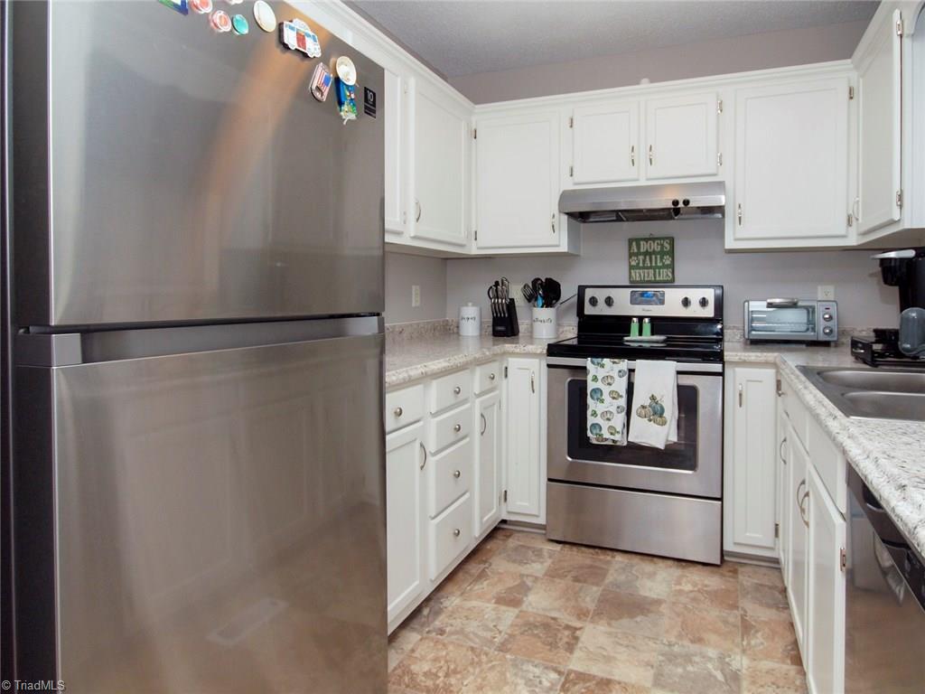 2908 Triangle Lake Road High Point, NC 27260 - Photo 8 of 19 Gallery Image 8
