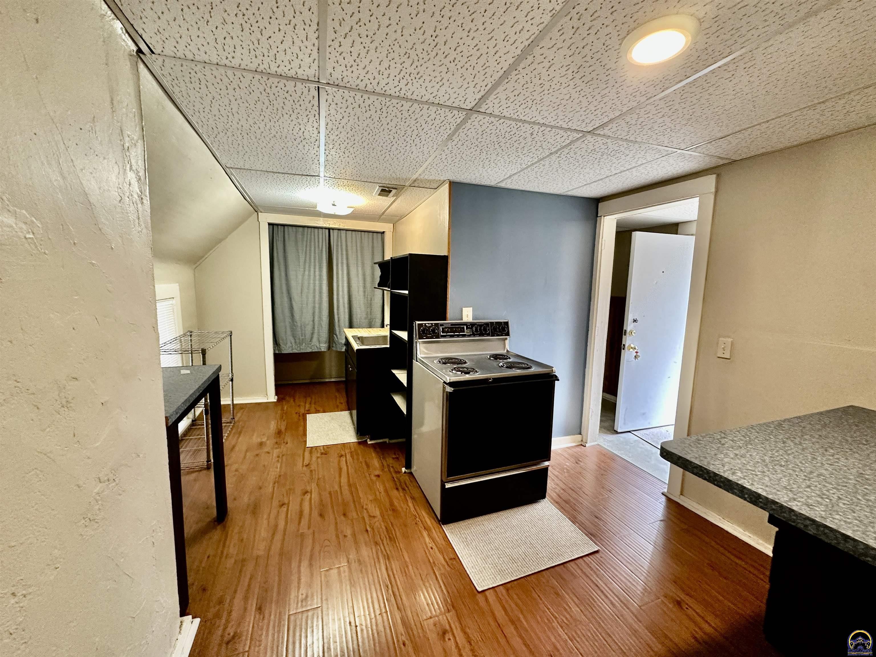 511 Southwest Buchanan Street Topeka, KS 66606 - Photo 19 of 25